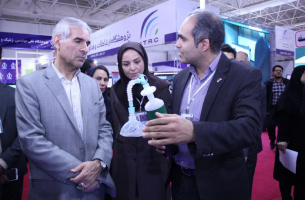 بازدید قائم‌‌ مقام وزیر علوم از غرفه پژوهشگاه تربیت‌بدنی و علوم ورزشی