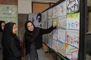 مسابقه نقاشی کودکان، به مناسبت فرا رسیدن چهل و یکمین سالگرد پیروزی انقلاب اسلامی برگزار شد