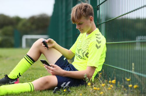 فوتبال از دستگاه‌ها و حسگرهای جدید برای ارزیابی مهارت‌های فنی و سبک تاکتیکی بازیکنان استفاده می‌کند.