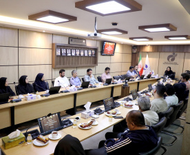 نشست صمیمانه رئیس پژوهشگاه تربیت بدنی و علوم ورزشی با کارکنان برگزار شد