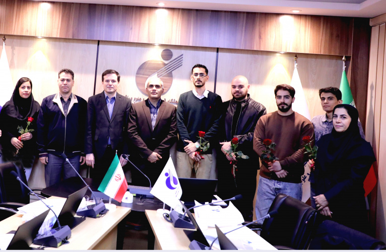 تقدیر از دانشجویان پژوهشگاه تربیت بدنی و علوم ورزشی به مناسبت روز دانشجو